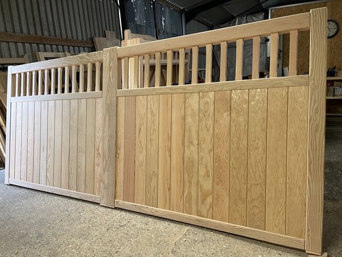 Wooden driveway gates flat - wooden,